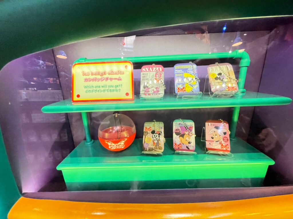 ディズニーランド&ディズニーシーのガチャガチャの場所はどこ?エコバッグなど全種類紹介!【2022年7月最新】