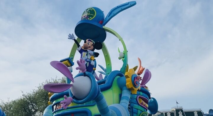 ディズニー2022年4月の混雑予想！40周年は混む？空いている日は？