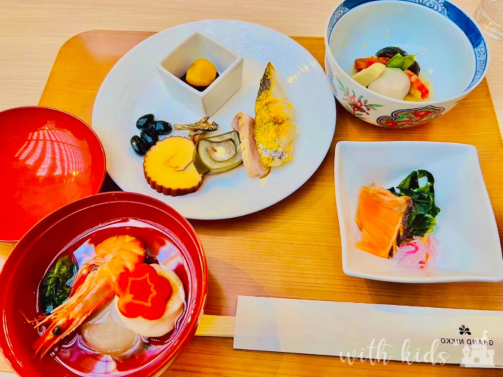 グランドニッコー東京ベイ舞浜の元旦朝食のおせちとお雑煮